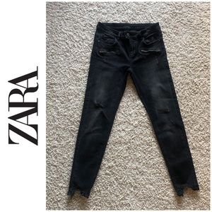 ZARA | Black Skinny Jeans